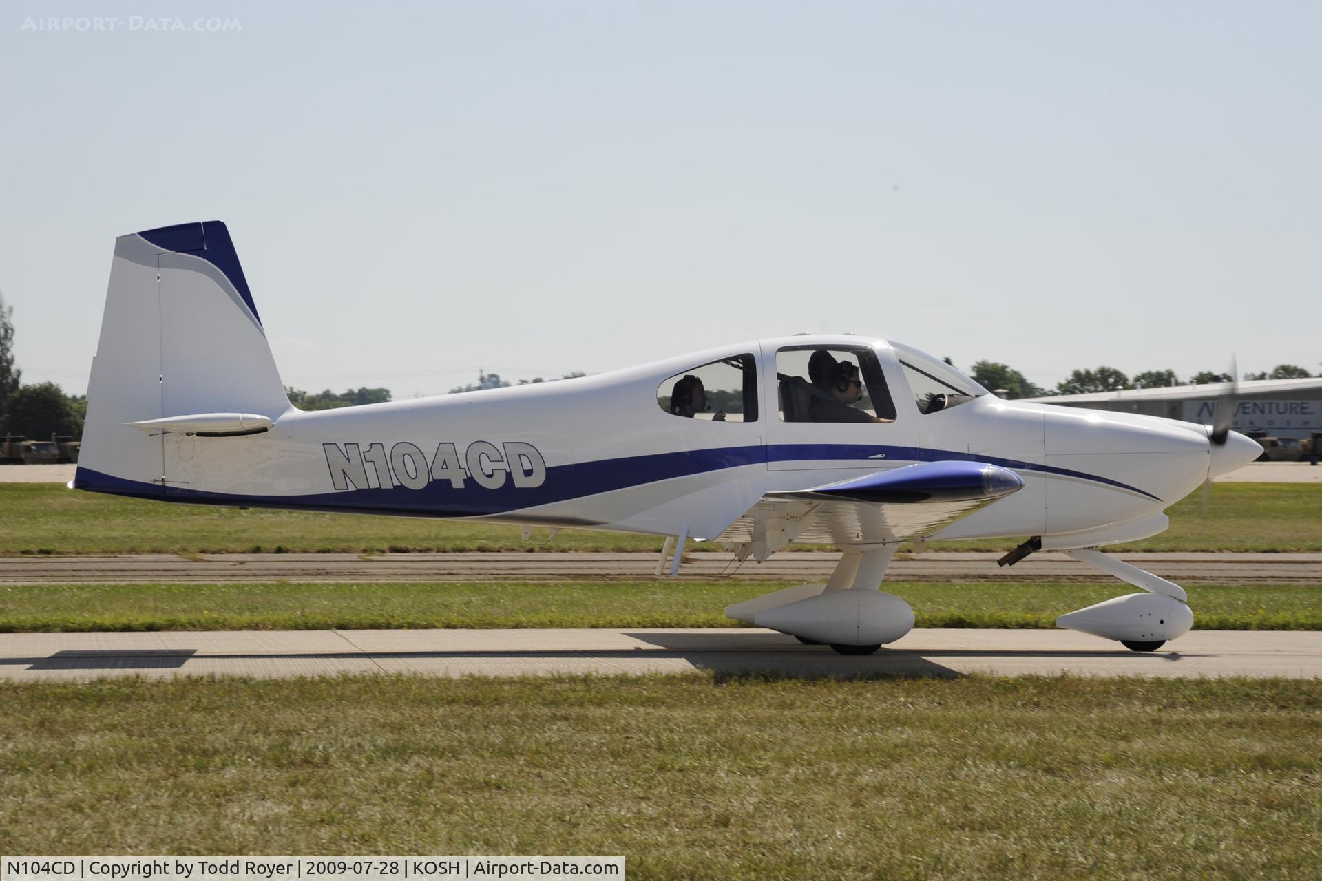 N104CD, 2006 Vans RV-10 C/N 40170, Taxi for departure