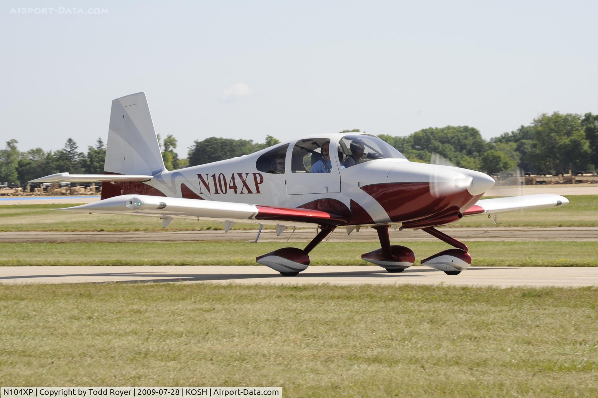 N104XP, 2006 Vans RV-10 C/N 40111, Taxi for departure