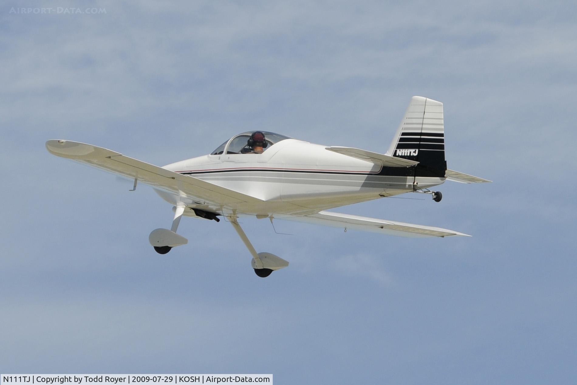 N111TJ, 2000 Vans RV-6 C/N 001 (N111TJ), Departing OSH on 36