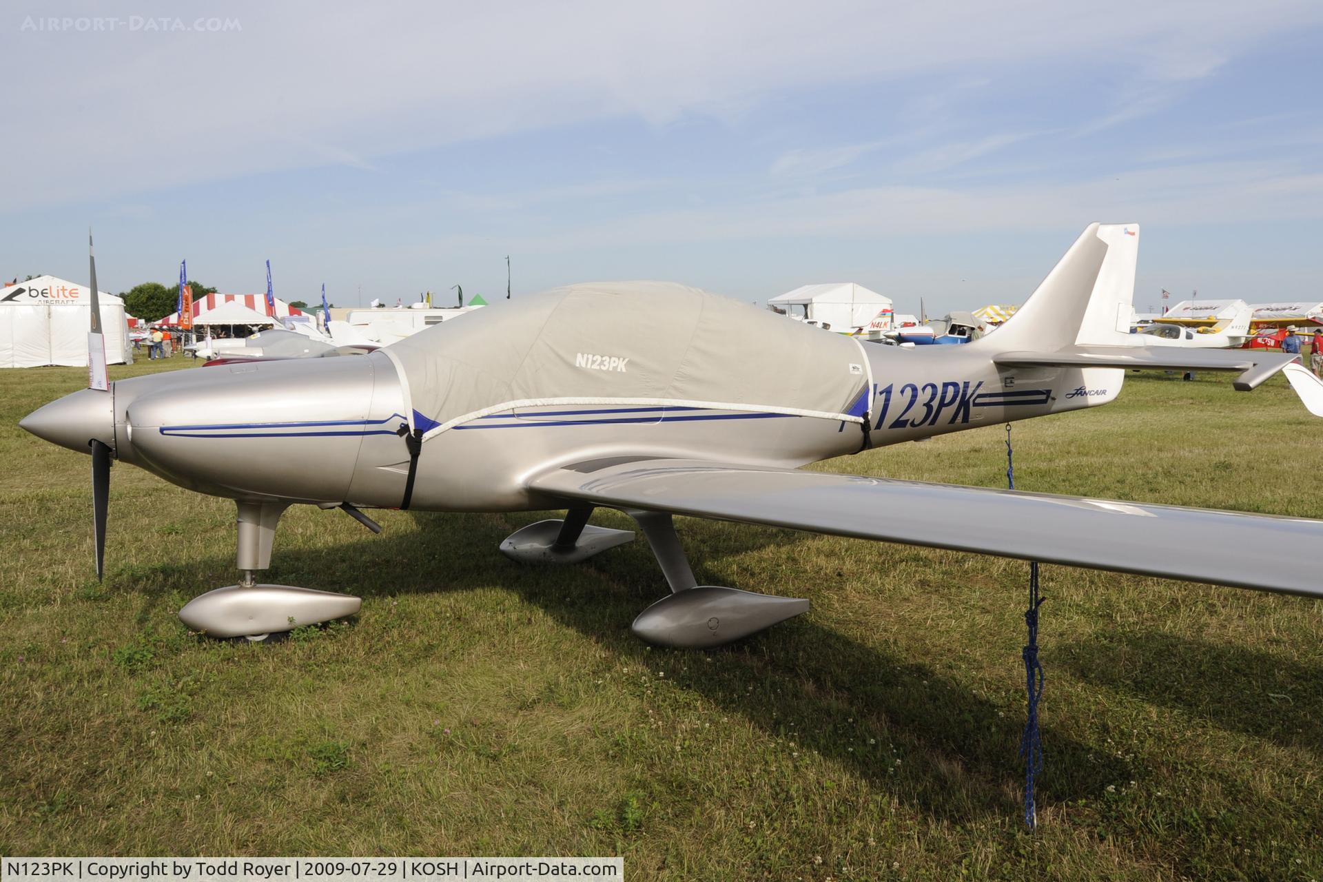 N123PK, 1998 Lancair ES C/N LRK-017, Oshkosh EAA Fly-in 2009
