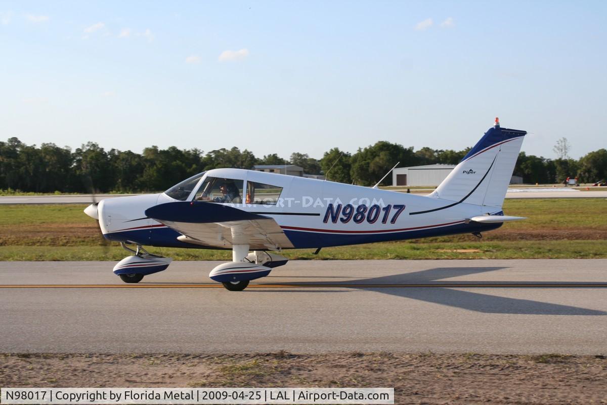 N98017, 1969 Piper PA-28-140 C/N 28-26000, Piper PA-28-140