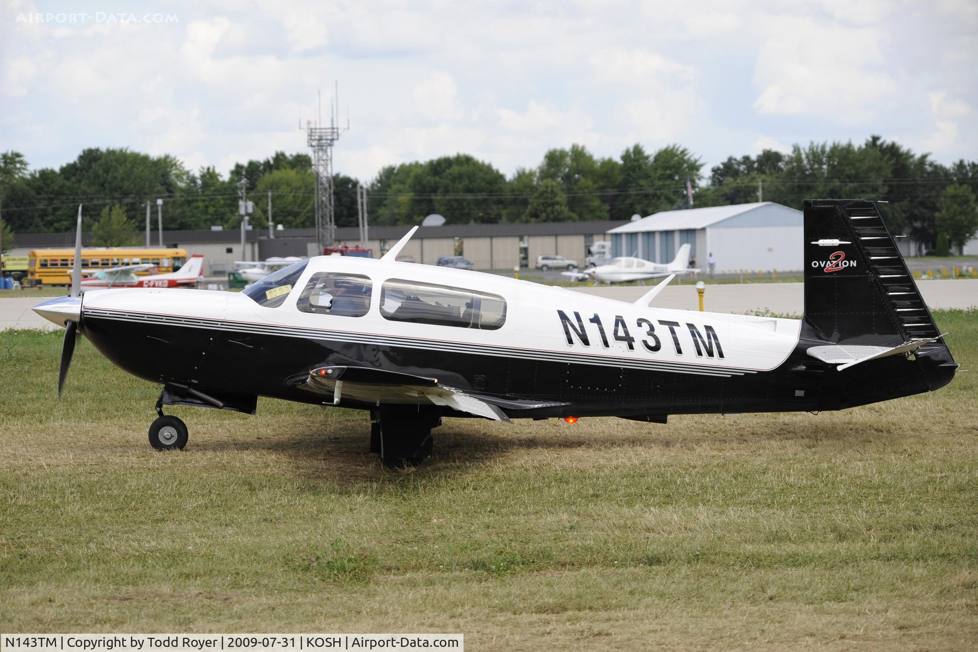 N143TM, 2000 Mooney M20R Ovation C/N 29-0242, Taxi to parking