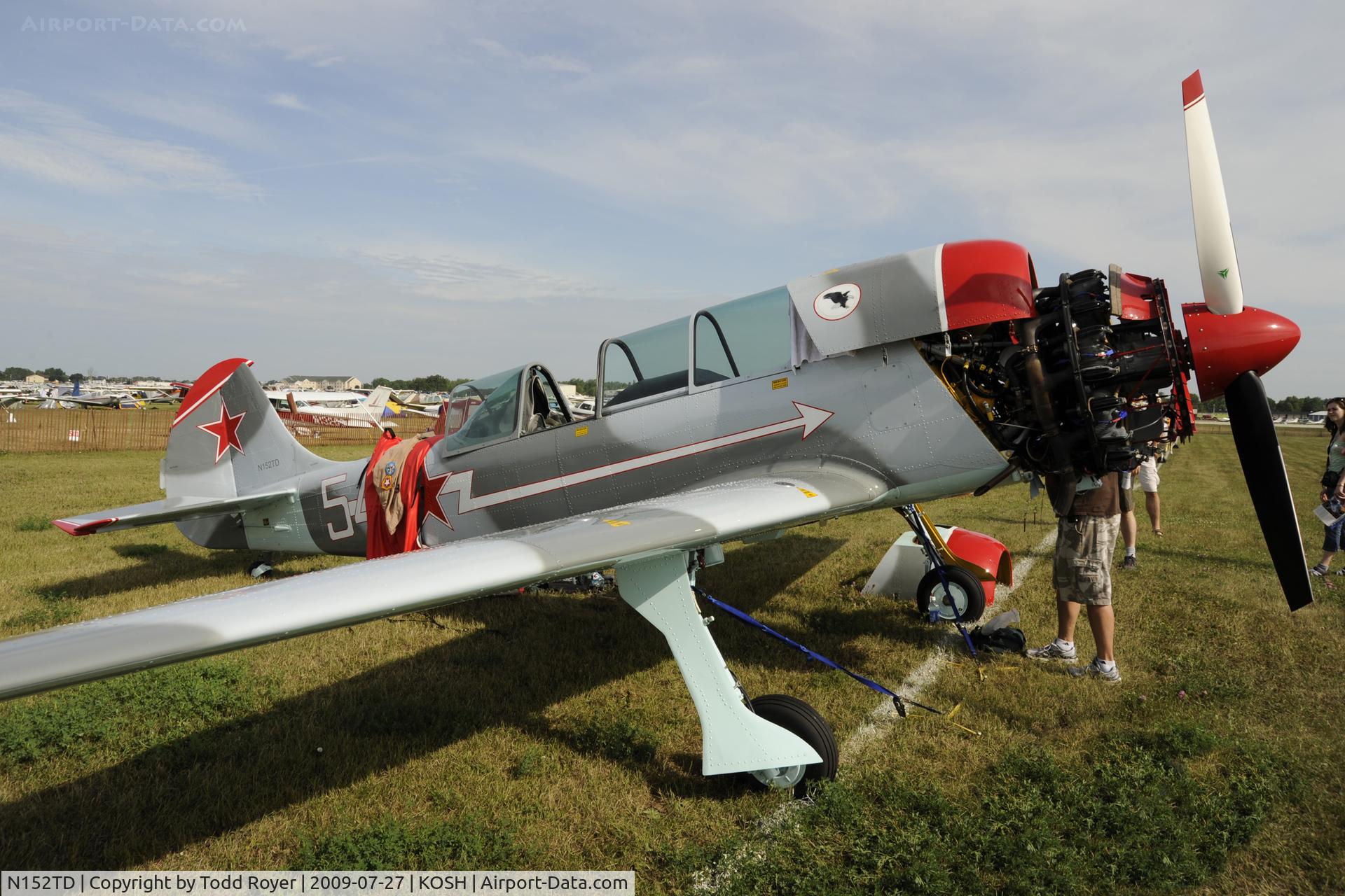 N152TD, 1984 Yakovlev (Aerostar) Yak-52TD C/N 844103, Oshkosh EAA Fly-in 2009