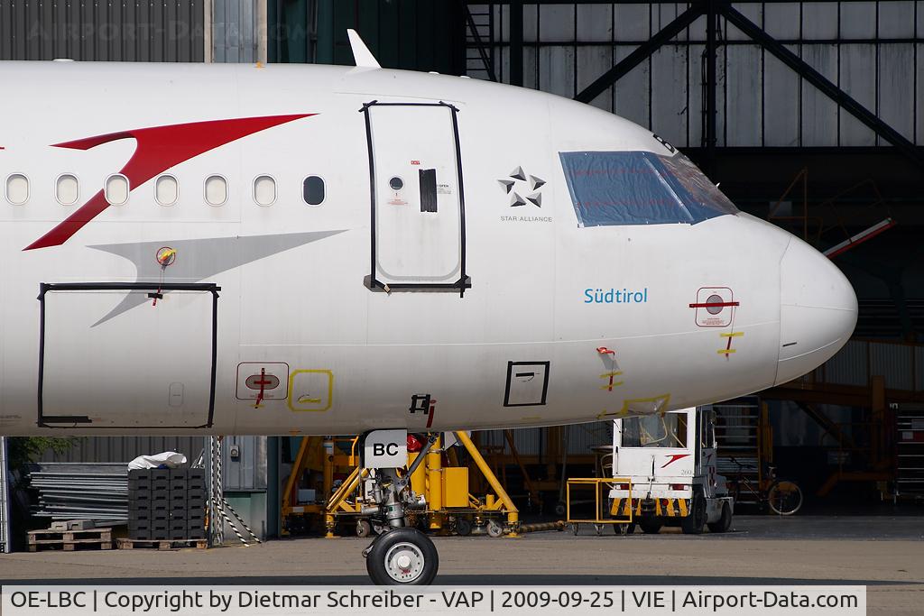 OE-LBC, 1996 Airbus A321-111 C/N 581, Austrian Airlines Airbus 321