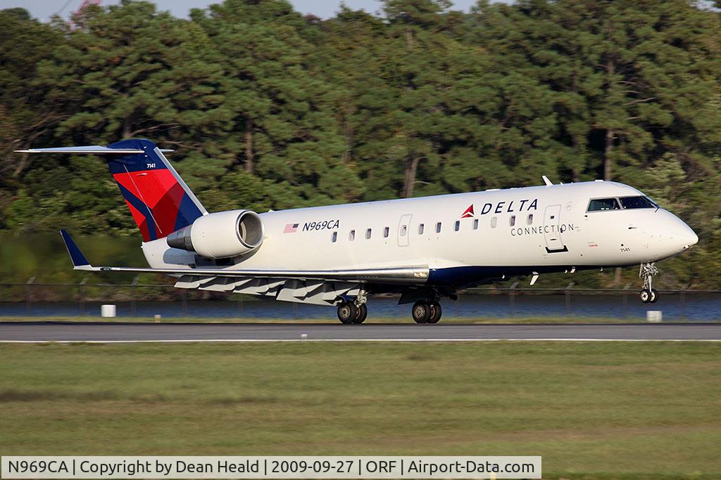 N969CA, 1996 Canadair CRJ-100ER (CL-600-2B19) C/N 7141, Delta Connection (Comair) CRJ-100ER N969CA (FLT COM1548) from John F Kennedy Int'l (KJFK) landing on RWY 23.