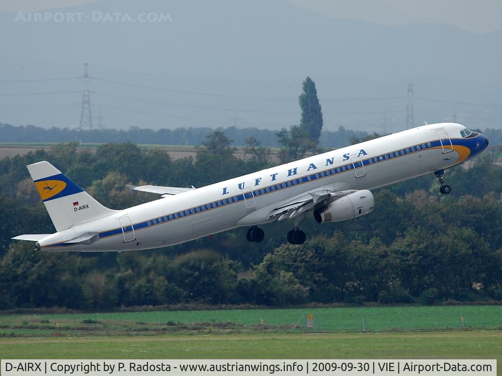 D-AIRX, 1998 Airbus A321-131 C/N 0887, Retro A 321 of LH - rare visitor at VIE