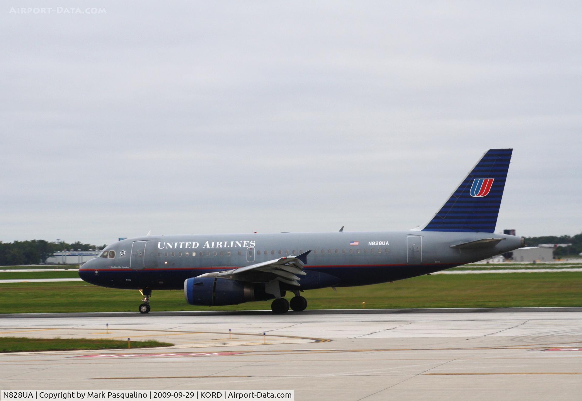 N828UA, 1999 Airbus A319-131 C/N 1031, Airbus A319
