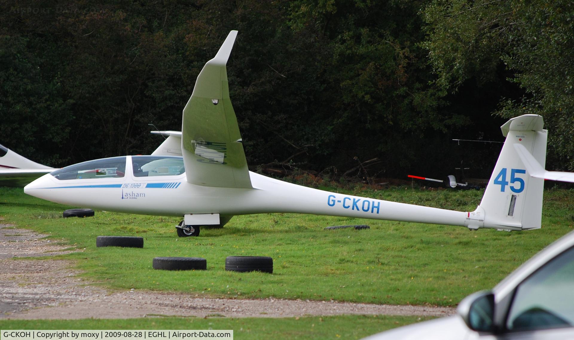 G-CKOH, 2006 DG Flugzeugbau DG-1000T C/N 10-87T25, DG-1000T at Lasham