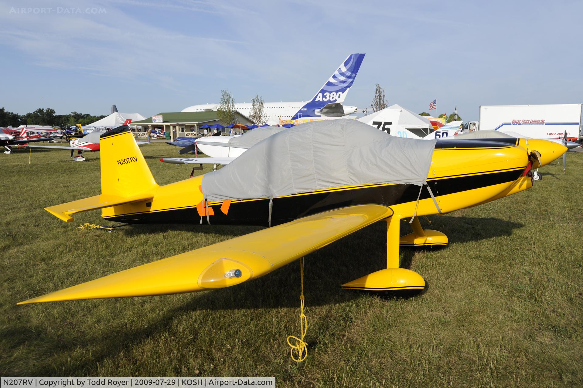 N207RV, 2004 Vans RV-8 C/N 80094, Oshkosh EAA Fly-in 2009