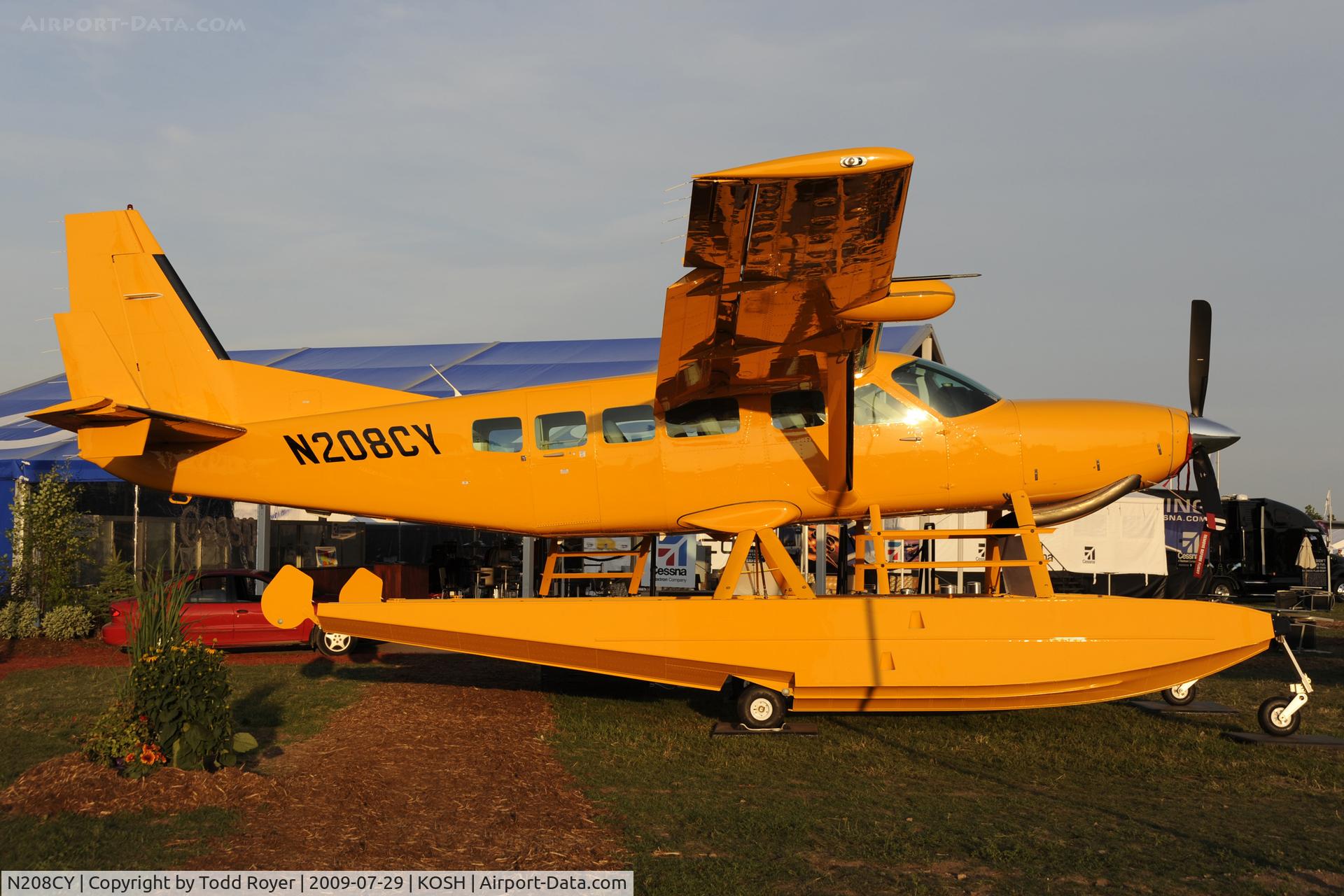 N208CY, 2008 Cessna 208 Caravan I C/N 20800420, Oshkosh EAA Fly-in 2009