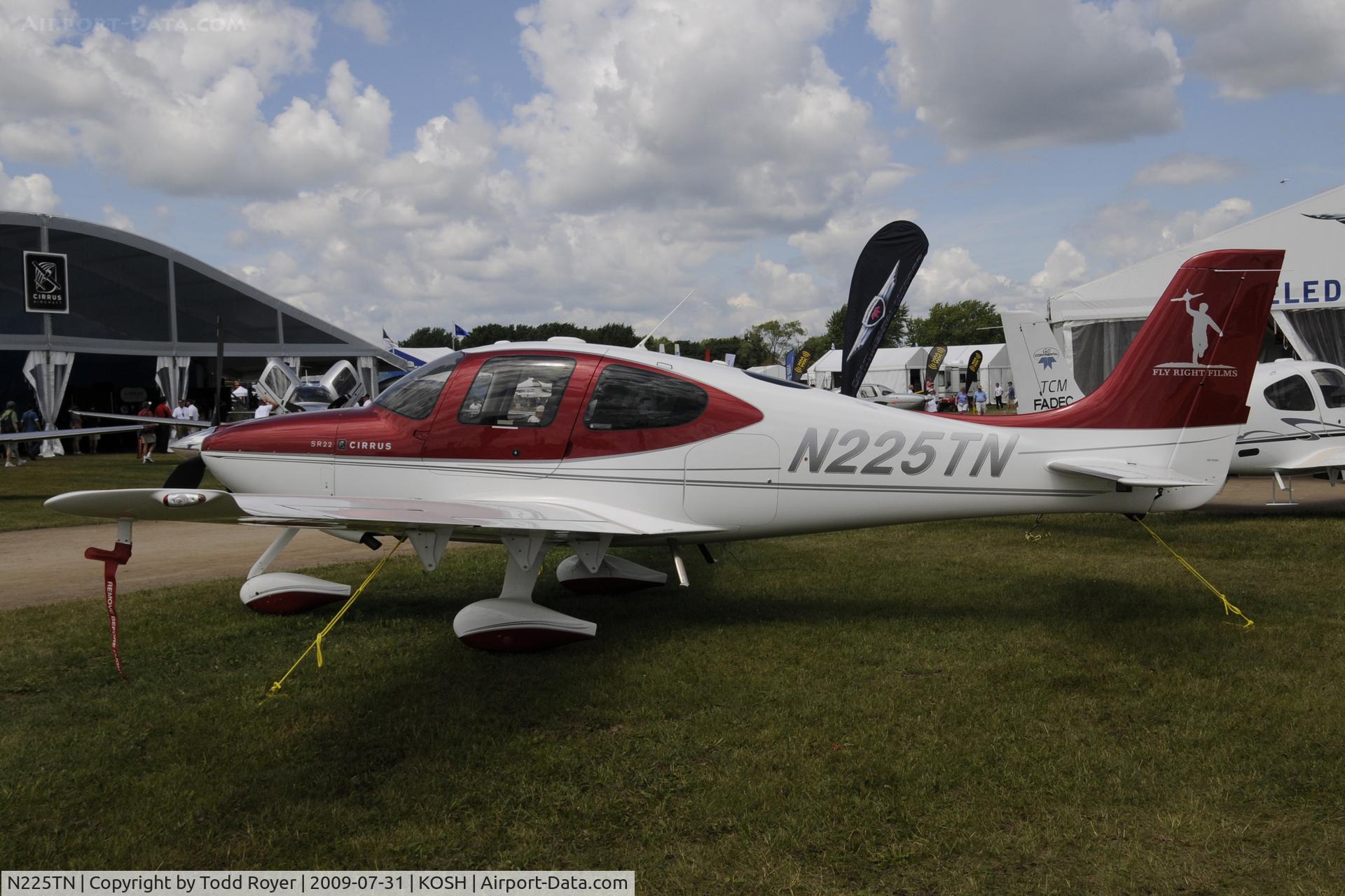 N225TN, 2008 Cirrus SR22 C/N 3108, Oshkosh EAA Fly-in 2009