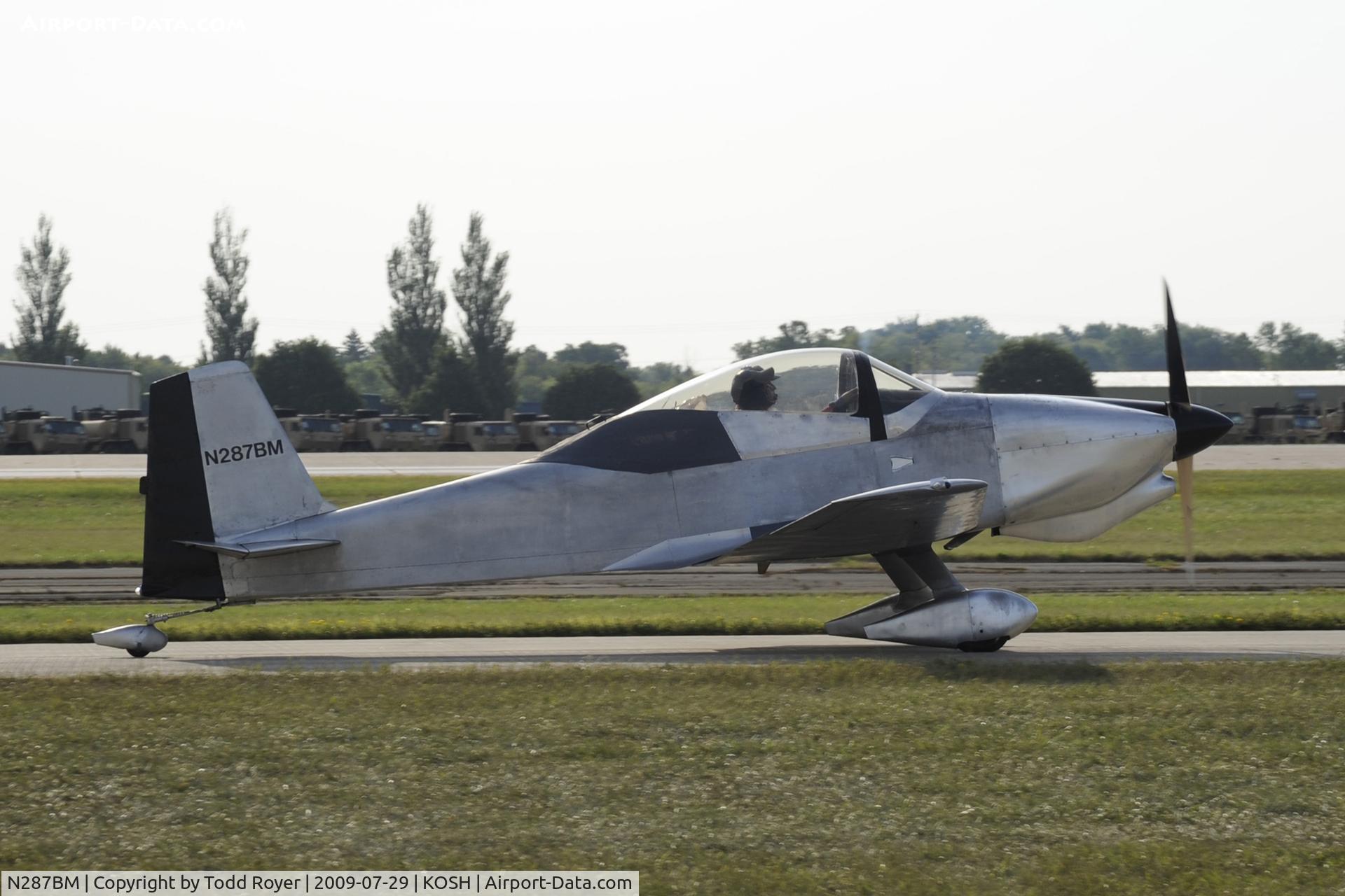 N287BM, 2003 Bushby Mustang II C/N 287, Taxi for departure