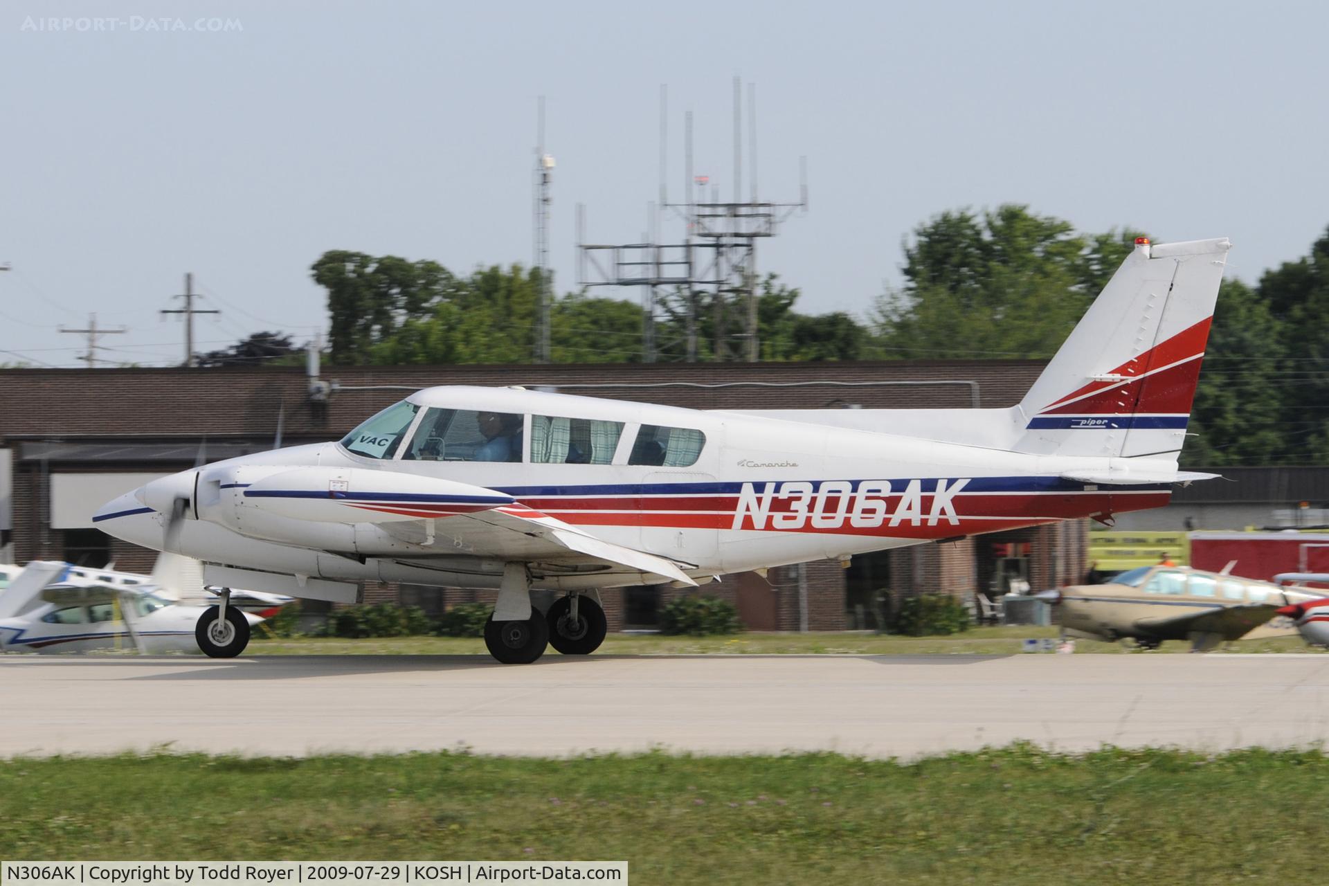 N306AK, 1966 Piper PA-30 Twin Comanche Twin Comanche C/N 30-1253, Landing 27 at OSH