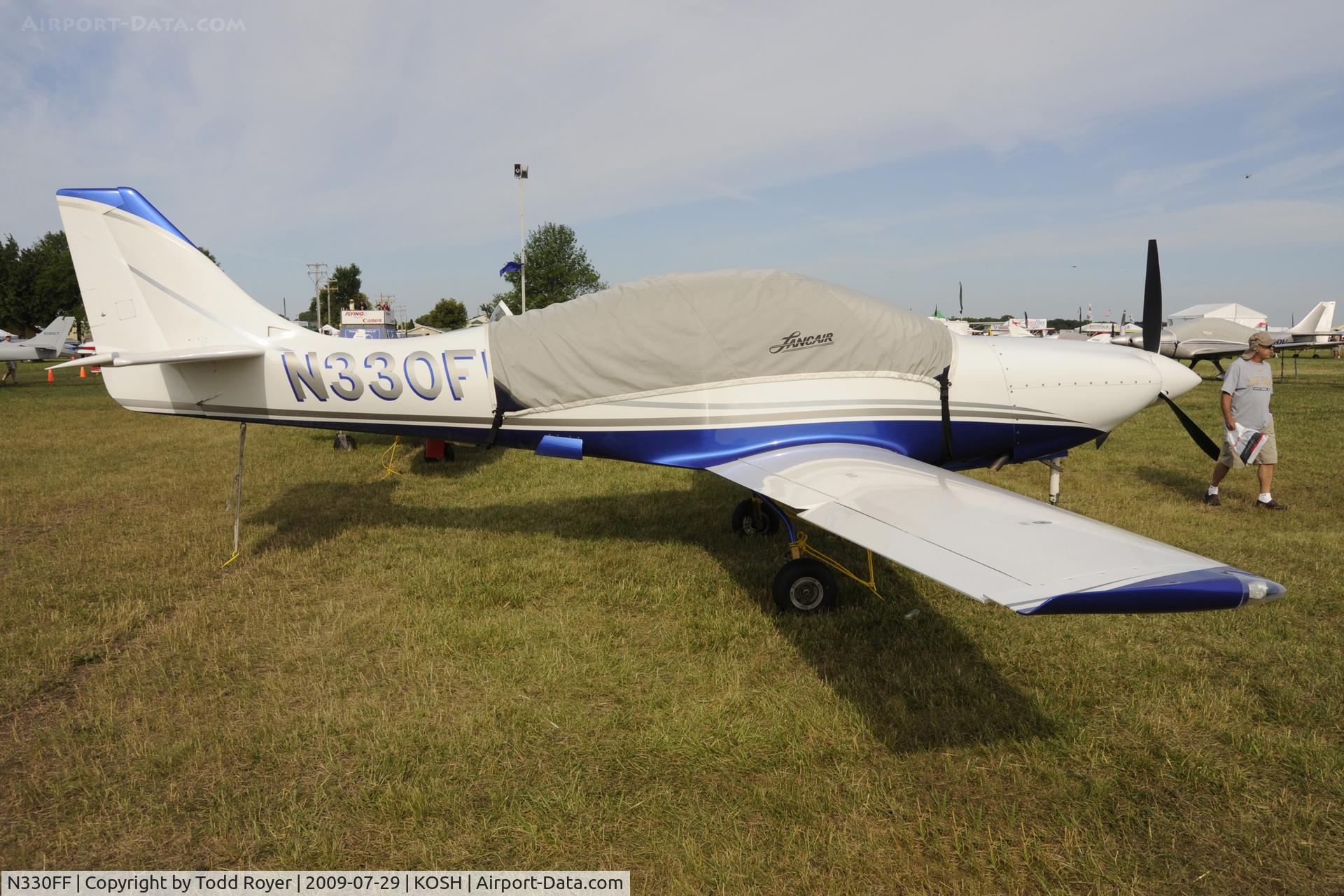 N330FF, 2006 Lancair IV-P C/N WCR-107, Oshkosh EAA Fly-in 2009