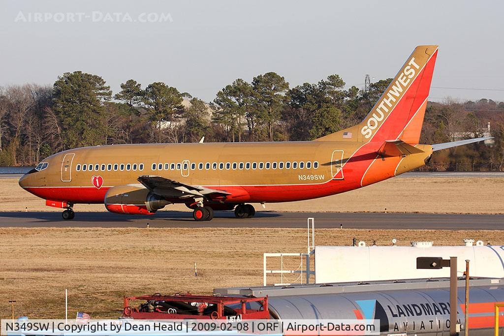N349SW, 1989 Boeing 737-3H4 C/N 24408, Southwest Airlines N349SW (FLT SWA1649) taxiing to RWY 23 for departure to Jacksonville Int'l (KJAX).