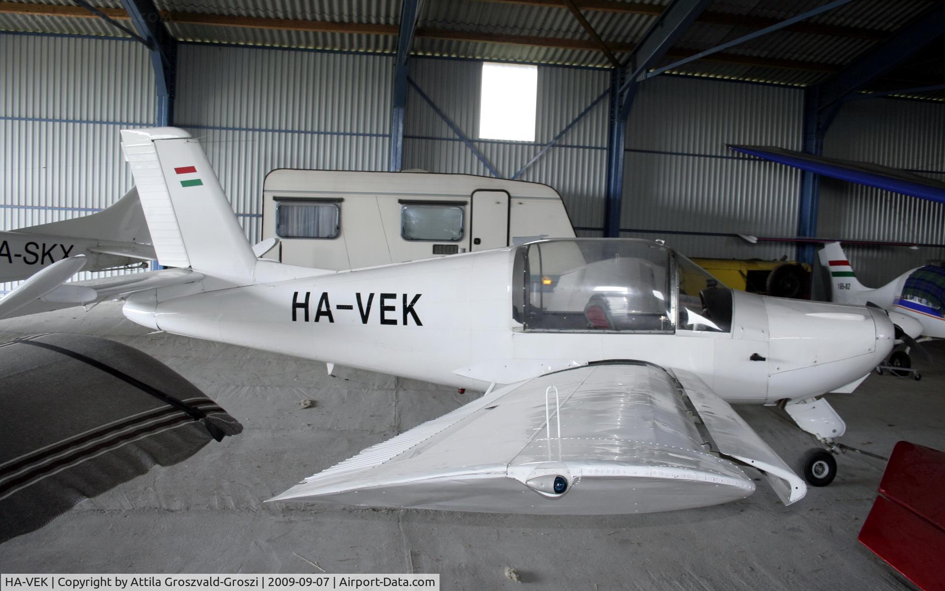 HA-VEK, 1962 Morane-Saulnier MS-885 Super Rallye C/N 48, Úrhida Airport, Hungary