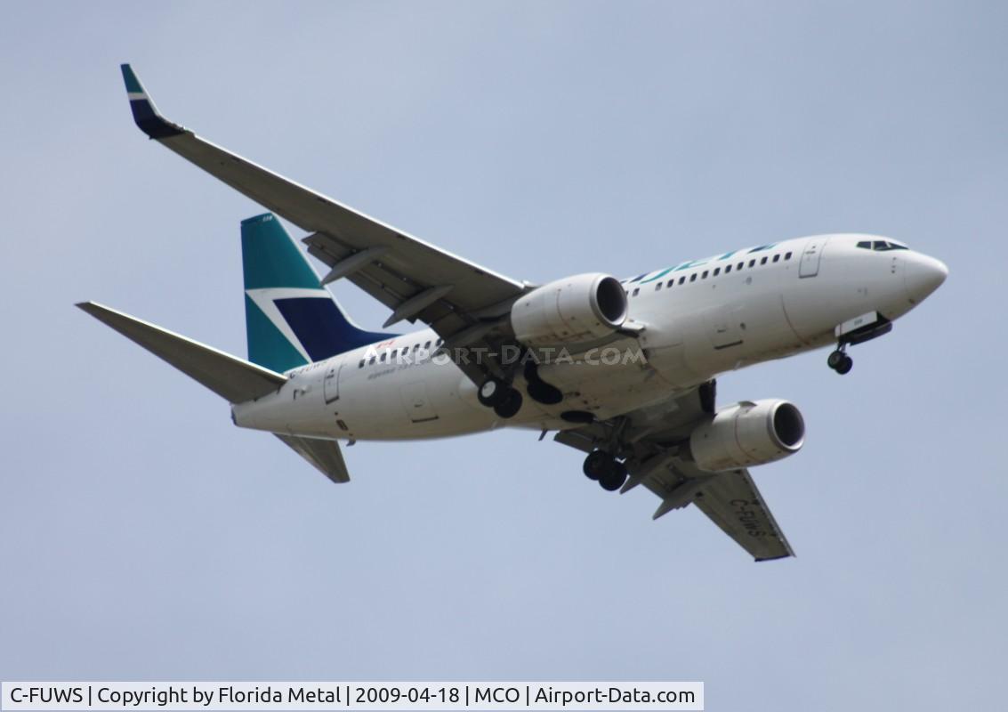 C-FUWS, 2004 Boeing 737-7CT C/N 32765, West Jet 737-700