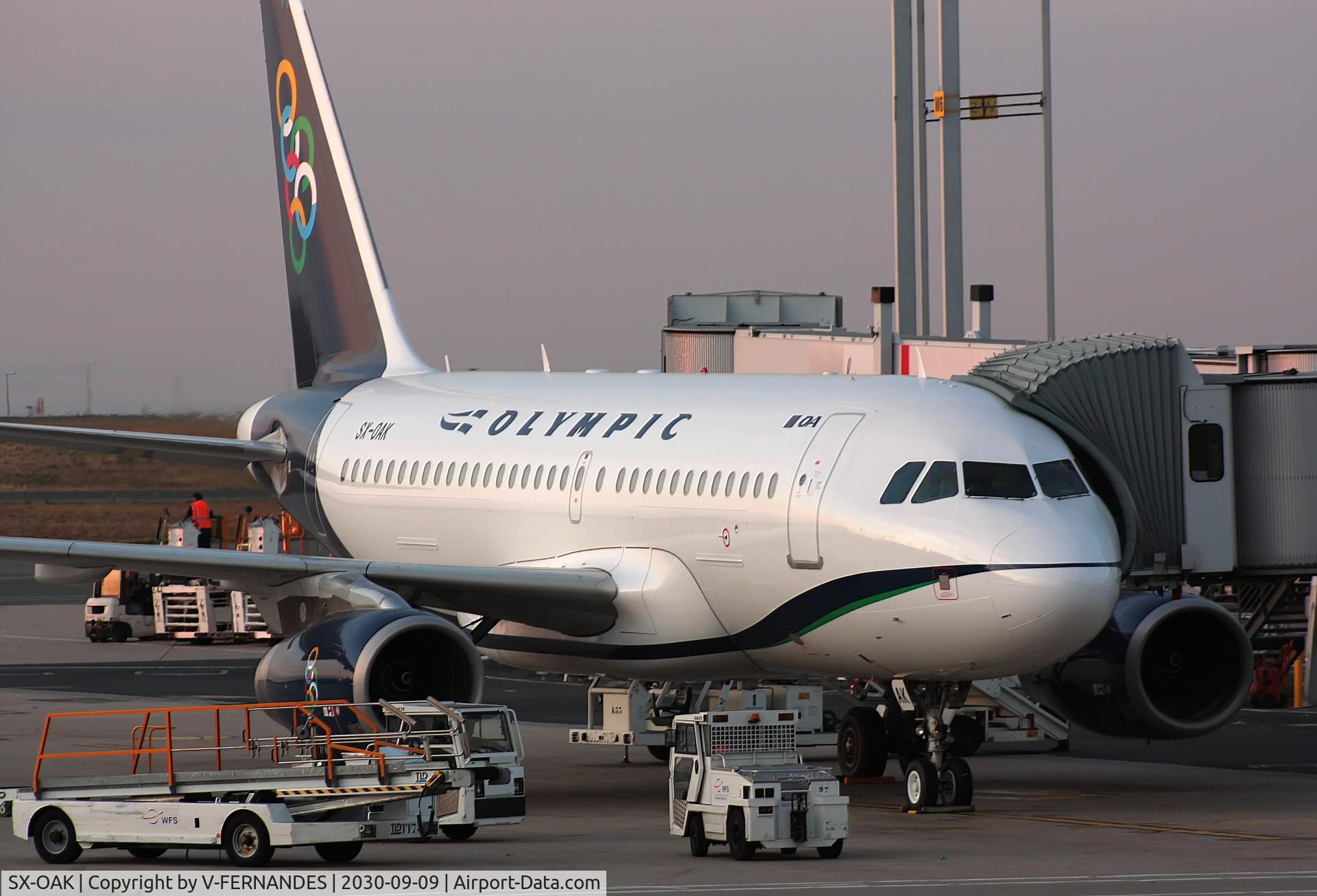 SX-OAK, 2007 Airbus A319-132 C/N 3317, Nice surprise