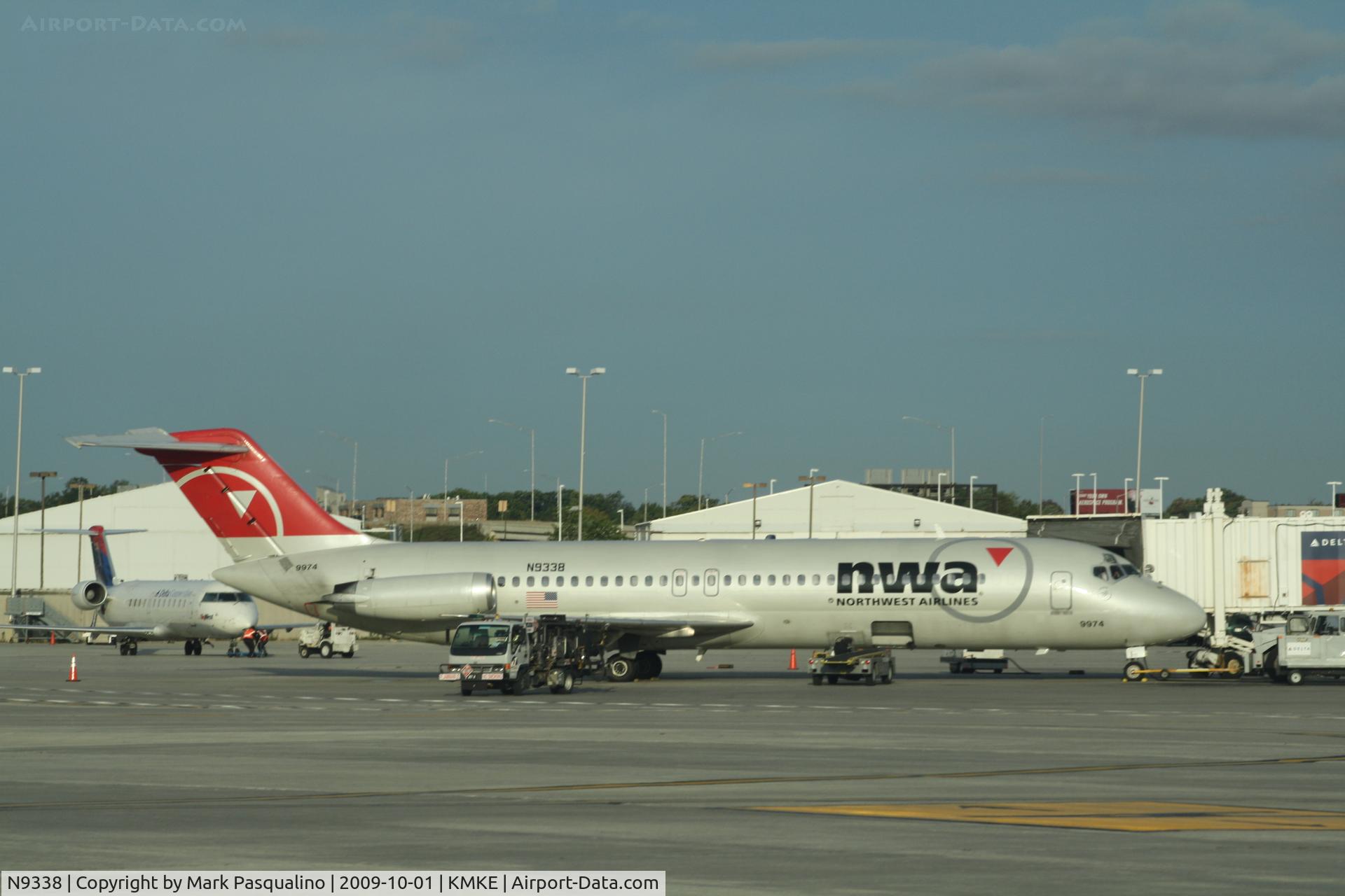 N9338, 1969 Douglas DC-9-31 C/N 47347, DC-9-31