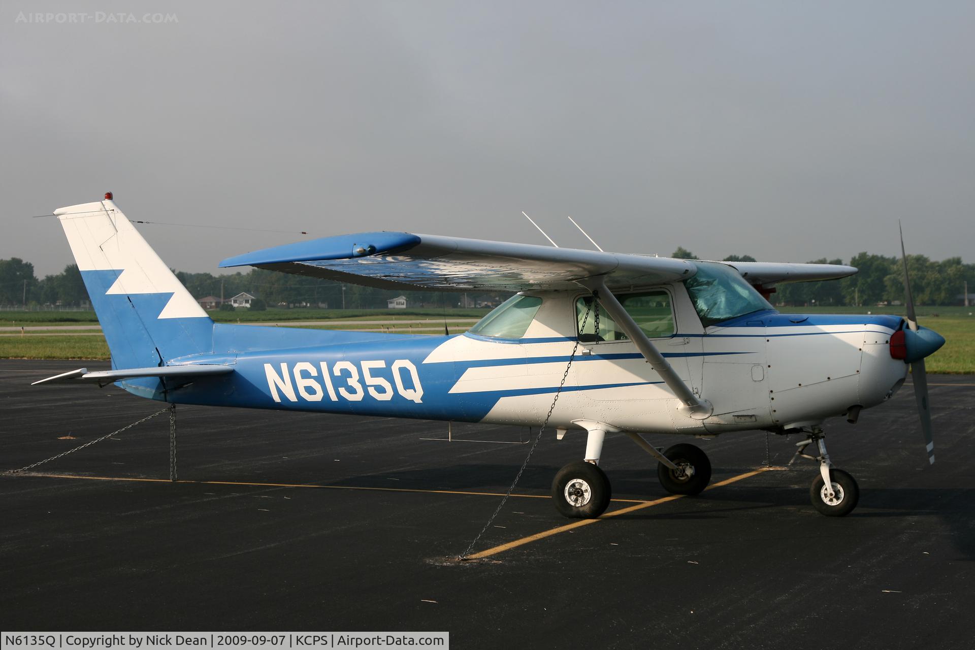 N6135Q, 1981 Cessna 152 C/N 15285159, KCPS