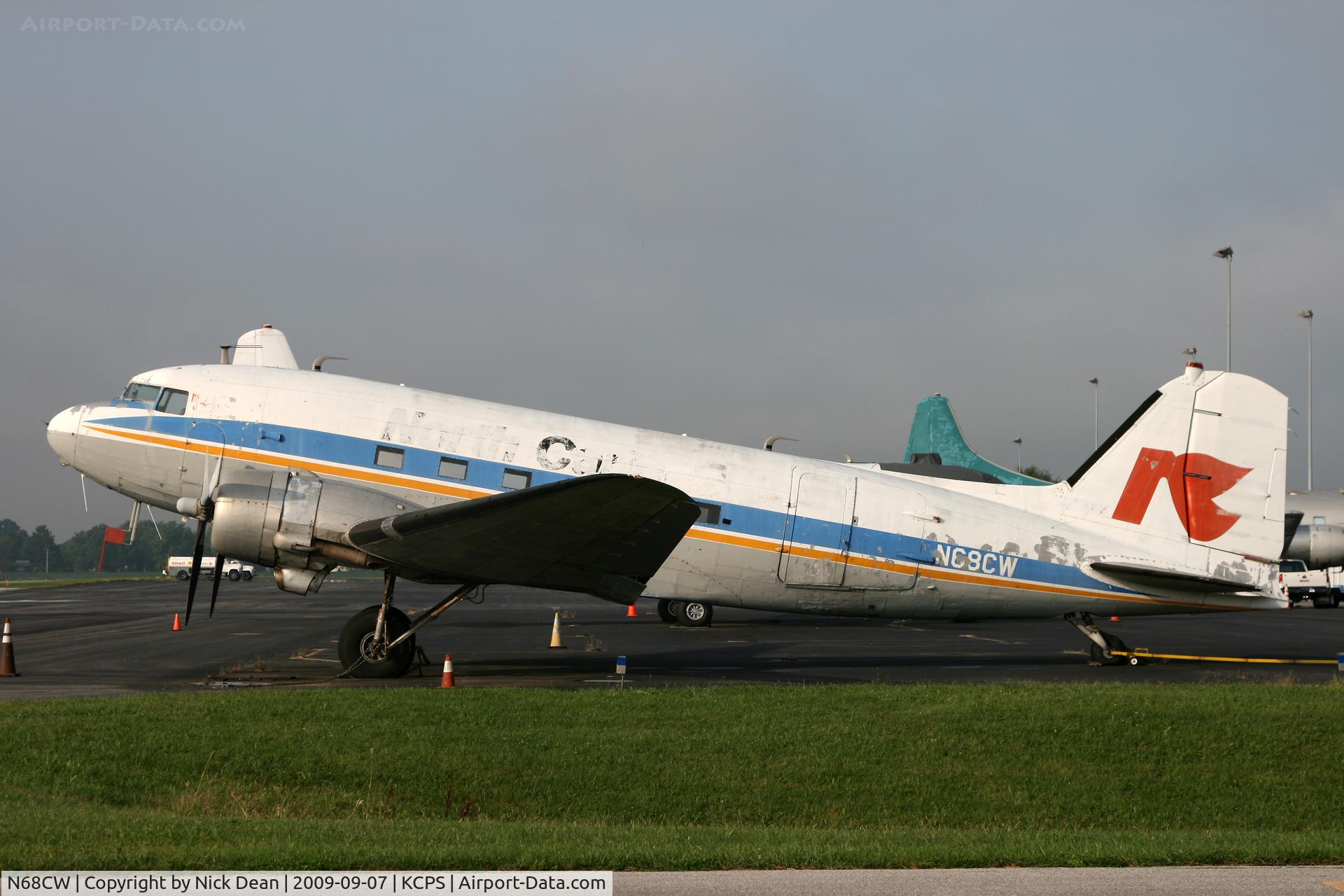 N68CW, 1943 Douglas DC-3C C/N 25980, KCPS
