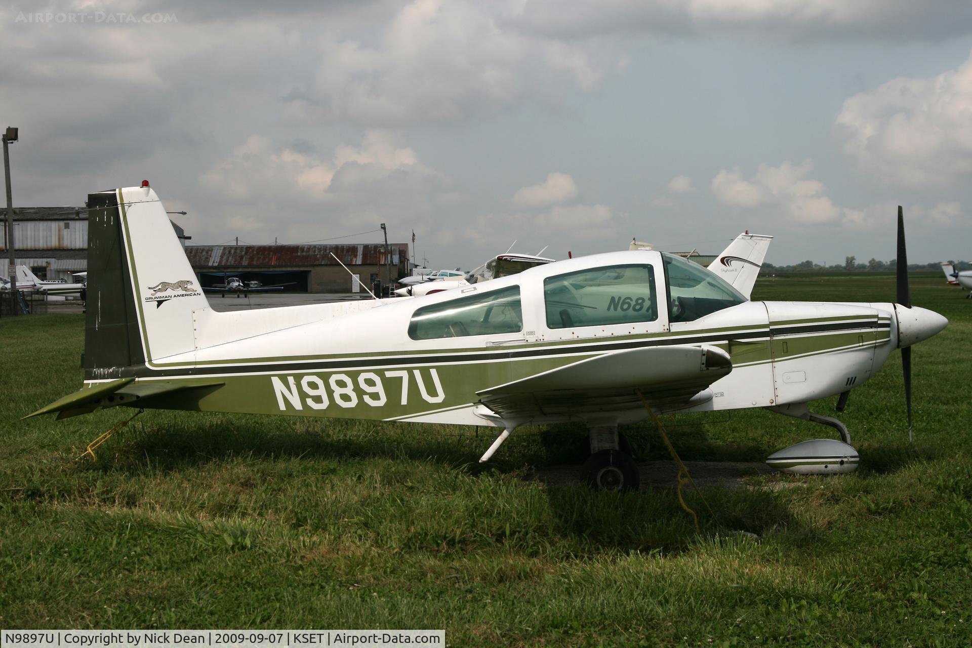 N9897U, Grumman American AA-5A Cheetah C/N AA5A0297, KSET