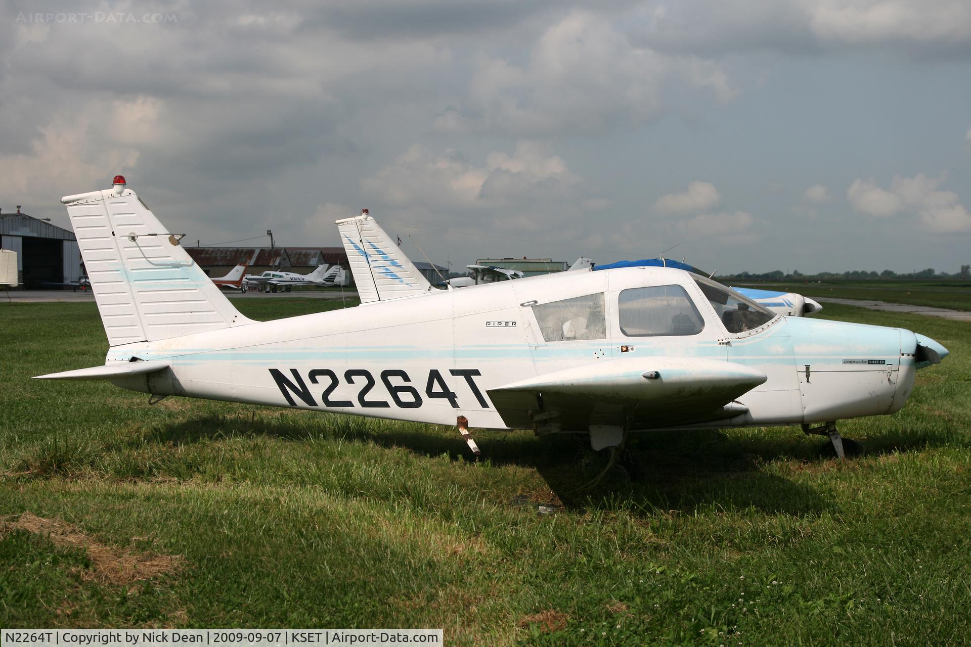 N2264T, 1971 Piper PA-28-140 C/N 28-7125527, KSET