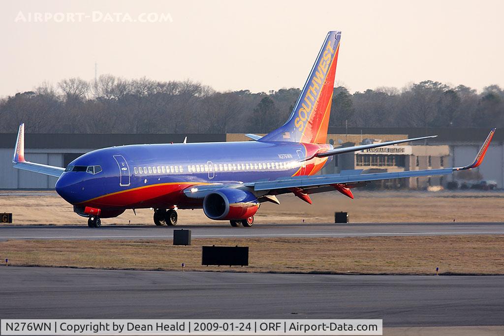 N276WN, 2007 Boeing 737-7H4 C/N 32530, Southwest Airlines N276WN (FLT SWA2896) from Chicago Midway Int'l (KMDW) rolling out on RWY 5.