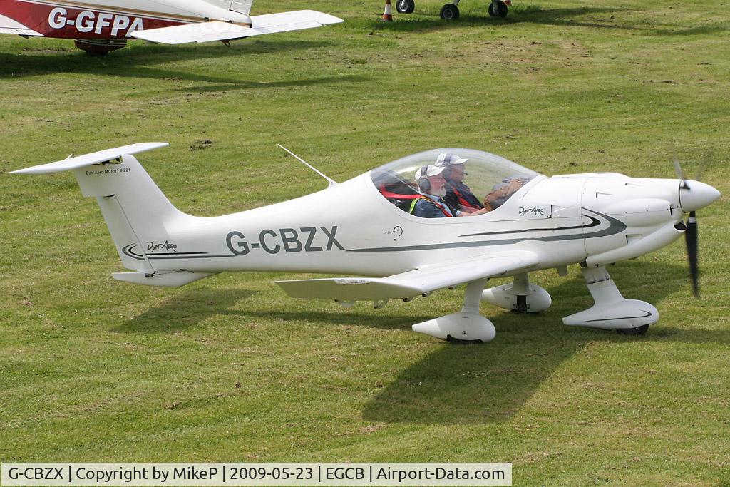G-CBZX, 2005 Dyn'Aero MCR-01 ULC Banbi C/N PFA 301B-13957, Lunch stop on the way North.