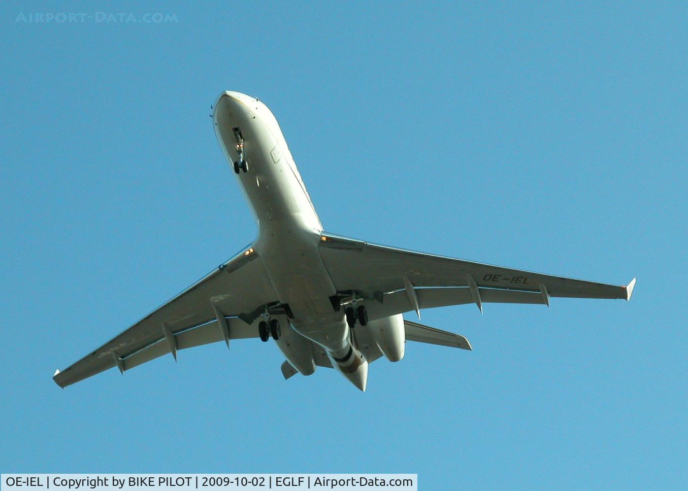 OE-IEL, Bombardier BD-700-1A10 Global Express C/N 9099, FINALS FOR RWY 24. TYROLEAN JET SERVICE