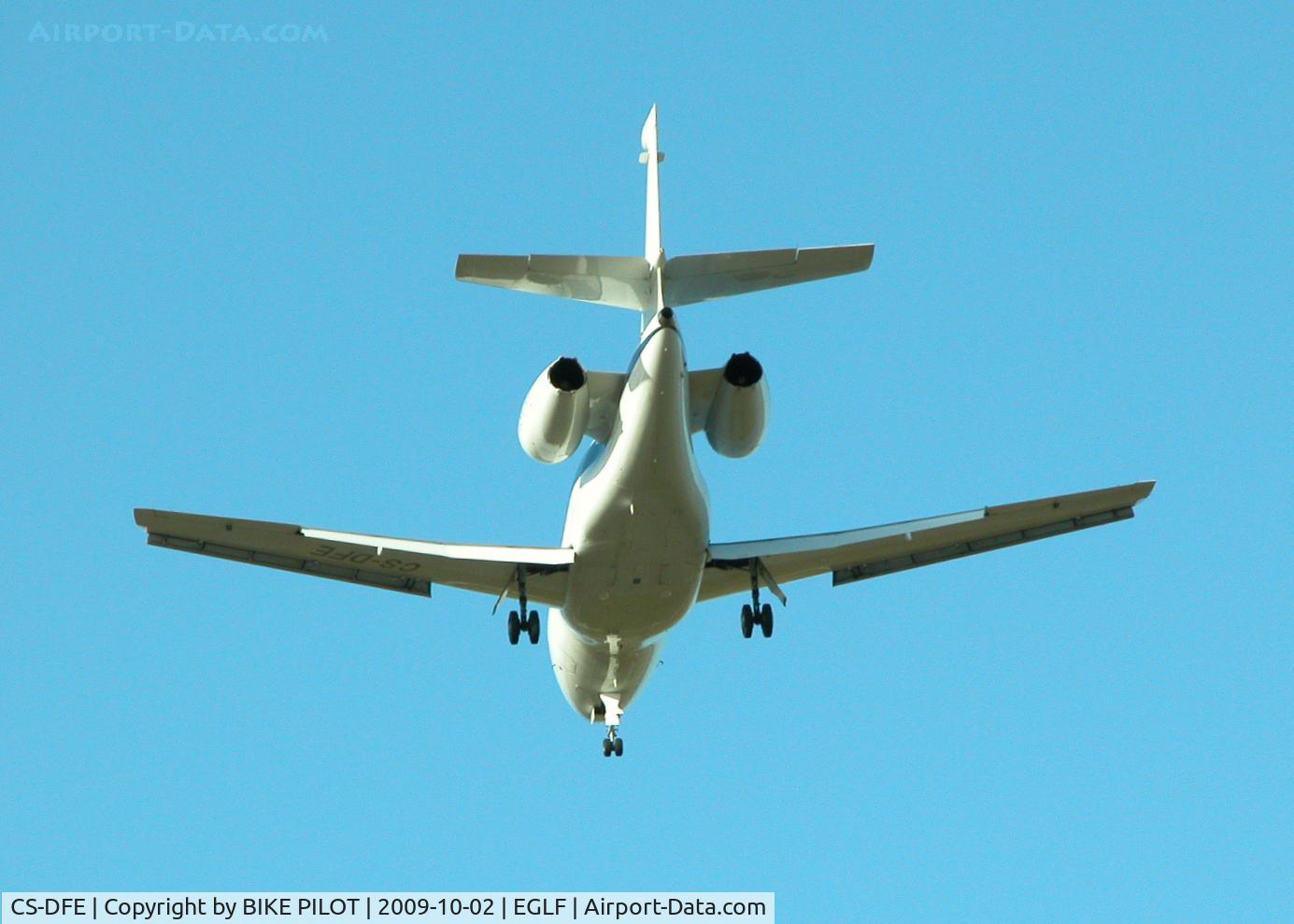 CS-DFE, 2003 Dassault Falcon 2000 C/N 205, FINALS FOR RWY 24. NETJETS TRANSPORTES AEREOS