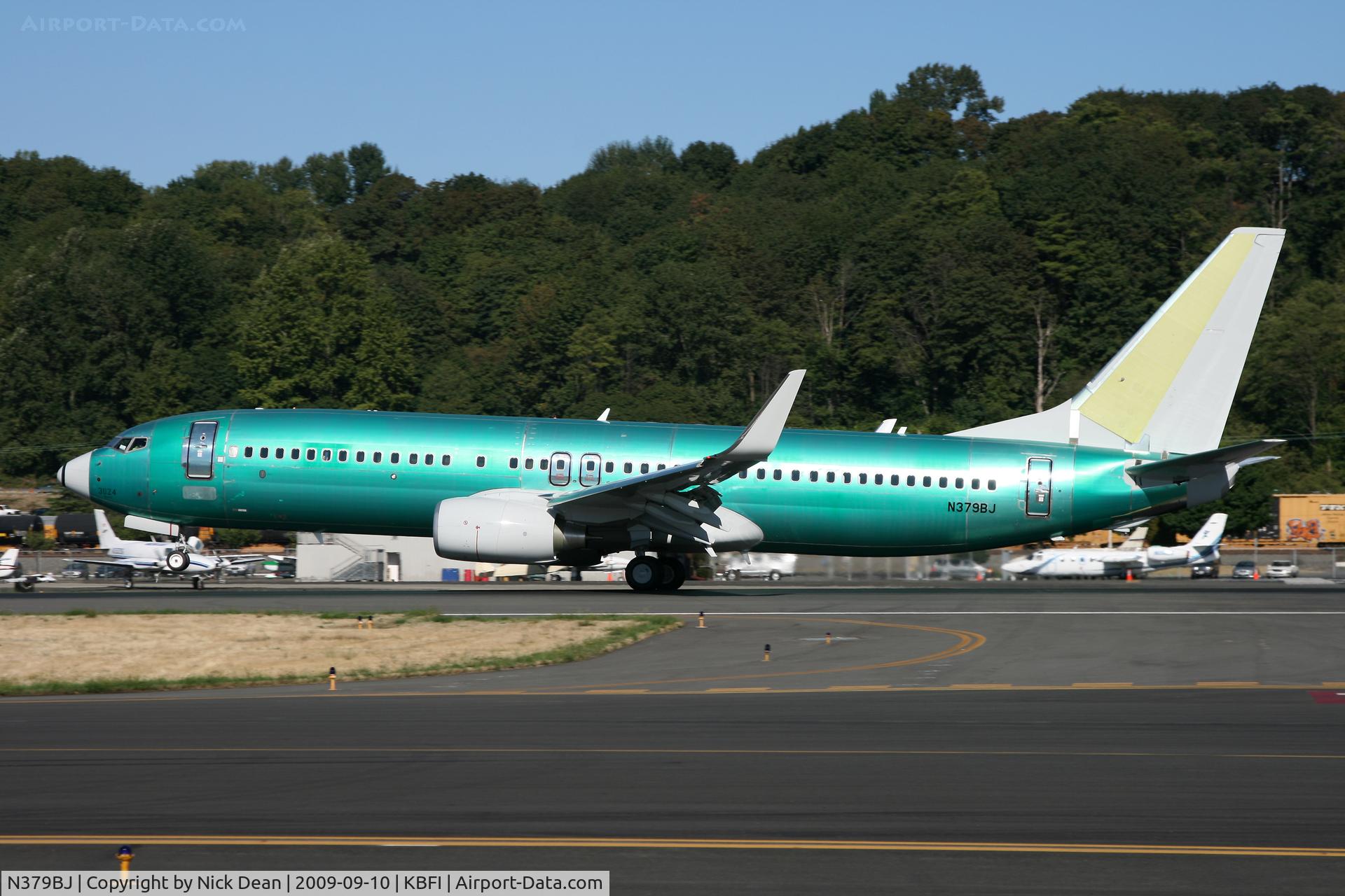 N379BJ, 2009 Boeing 737-8JM C/N 37663, KBFI