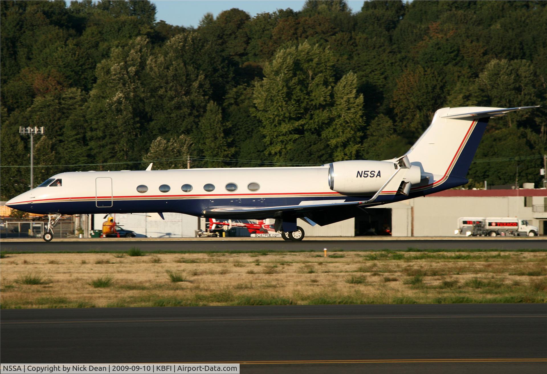 N5SA, 1997 Gulfstream Aerospace G-V C/N 527, KBFI