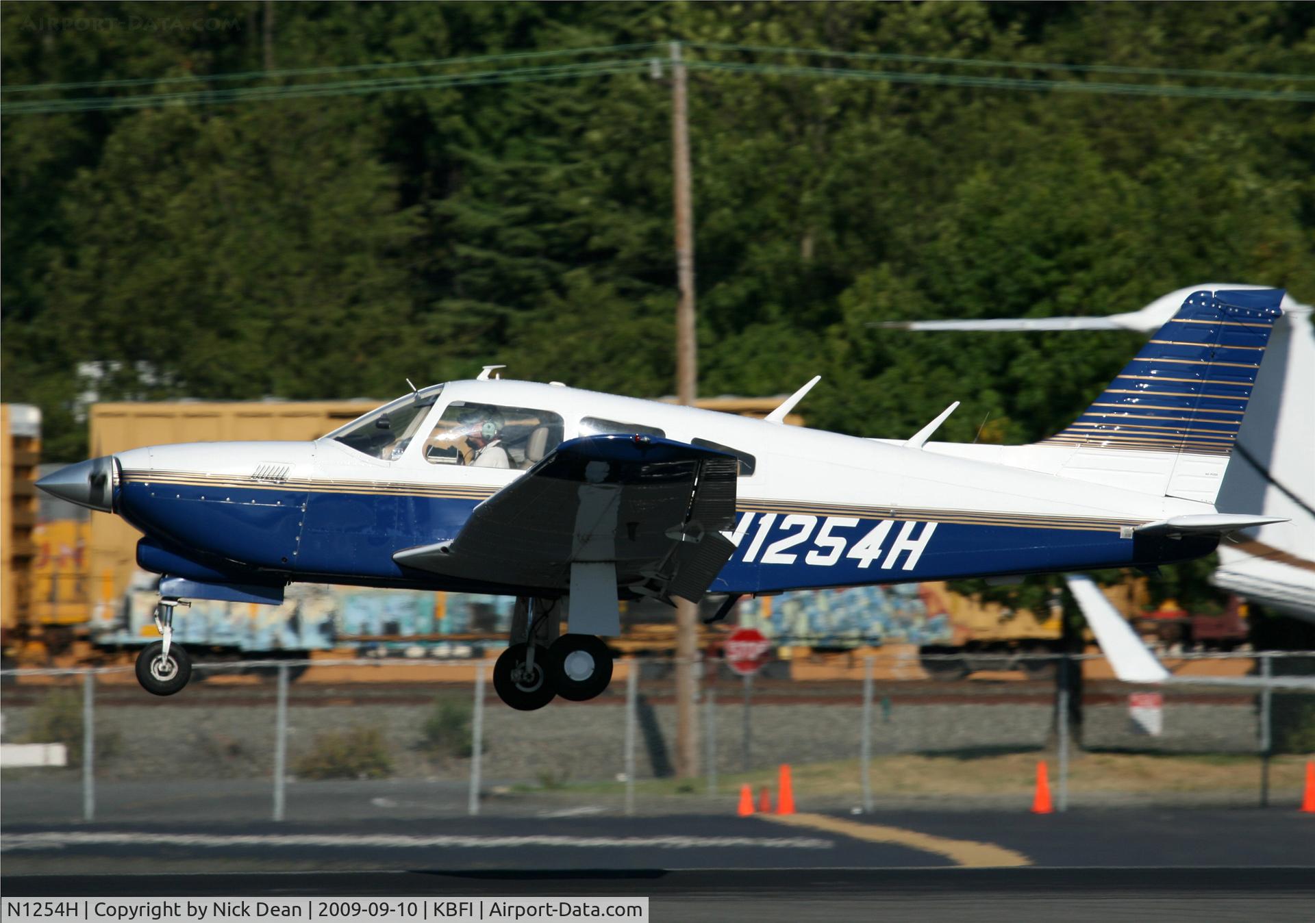 N1254H, Piper PA-28R-201T Cherokee Arrow III C/N 28R-7703018, KBFI