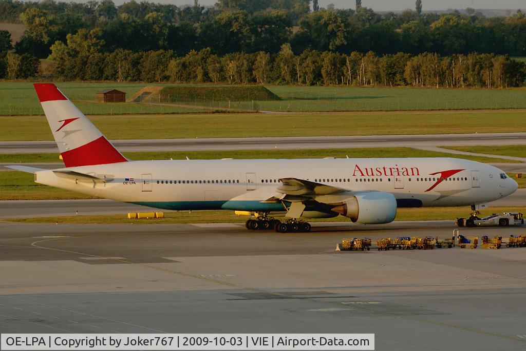 OE-LPA, 1997 Boeing 777-2Z9/ER C/N 28698, Austrian Airlines Boeing 777-2Z9(ER)