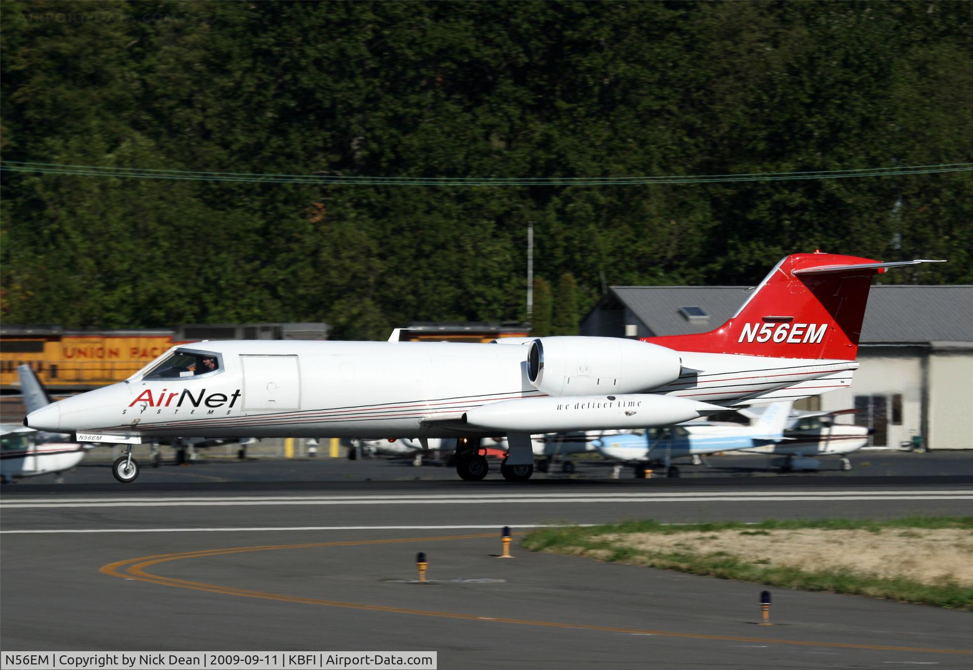 N56EM, 1977 Gates Learjet 35A C/N 144, KBFI