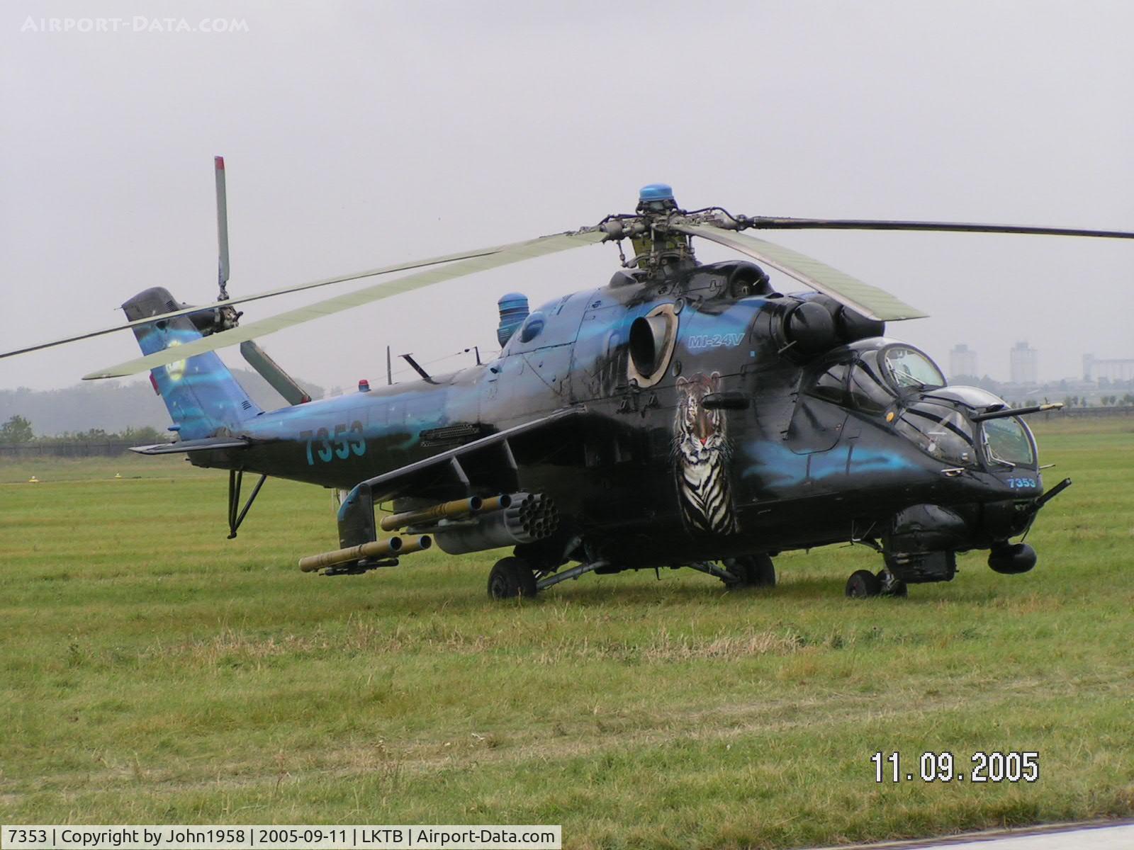 7353, Mil Mi-24V Hind E C/N 087353, Special colours