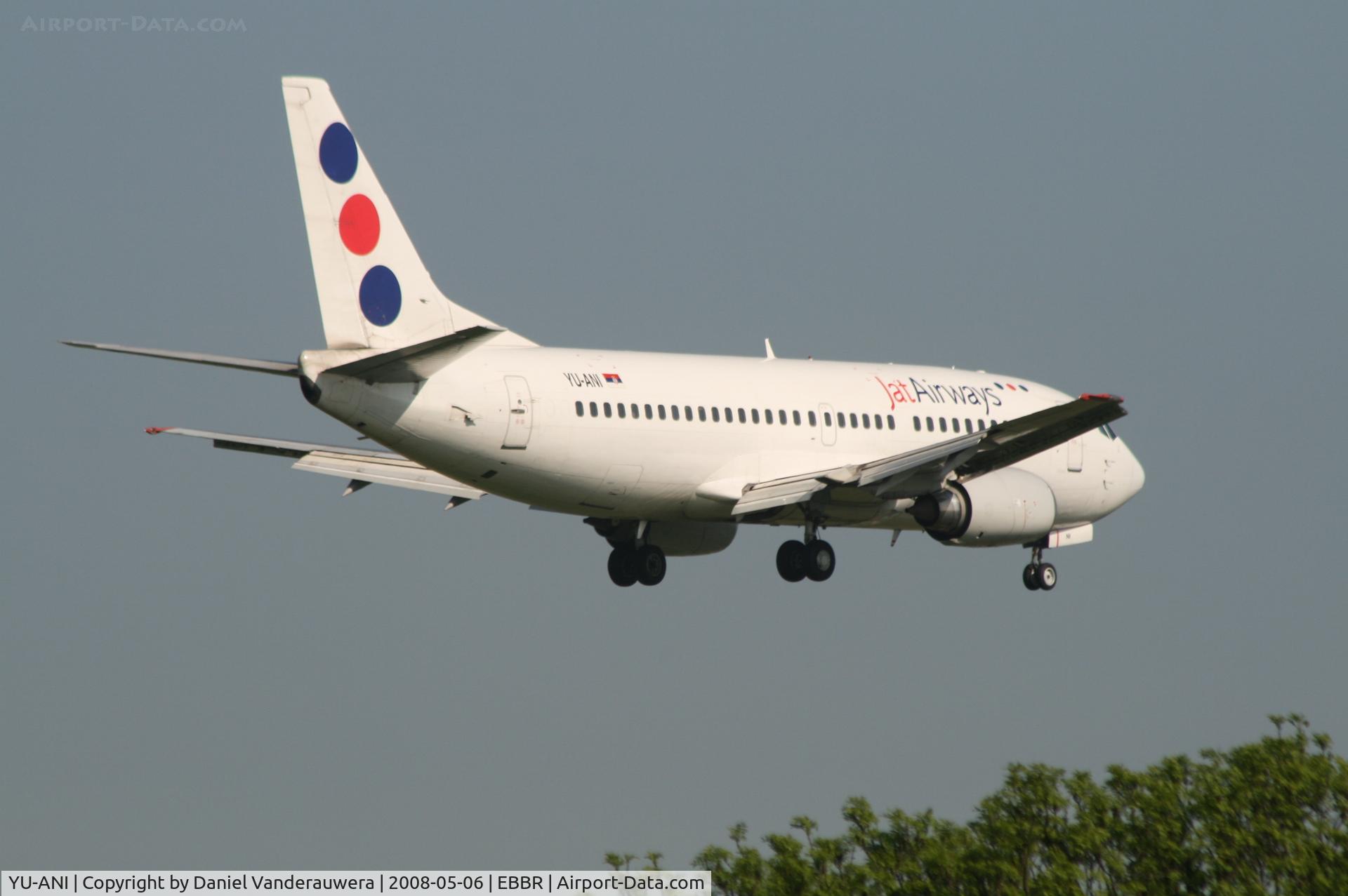 YU-ANI, 1985 Boeing 737-3H9 C/N 23416, Flight JU274 is descending to rwy 02