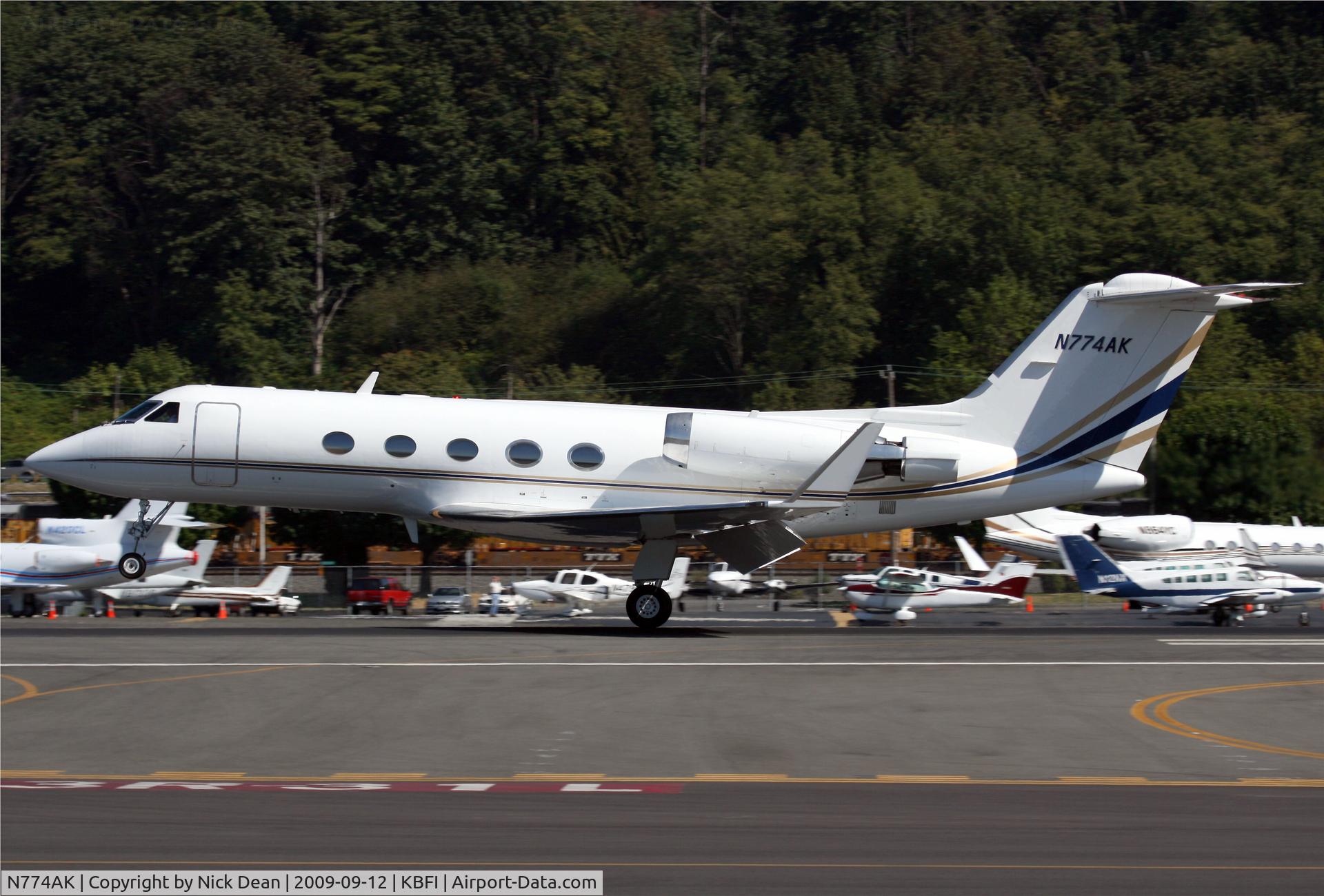N774AK, 1981 Gulfstream American G-1159A Gulfstream III C/N 339, KBFI