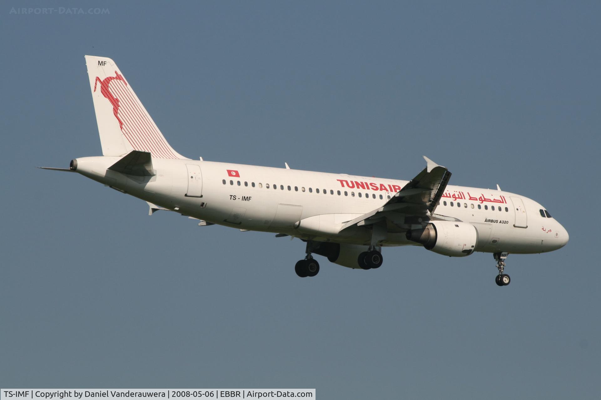 TS-IMF, 1992 Airbus A320-211 C/N 0370, descending to rwy 02