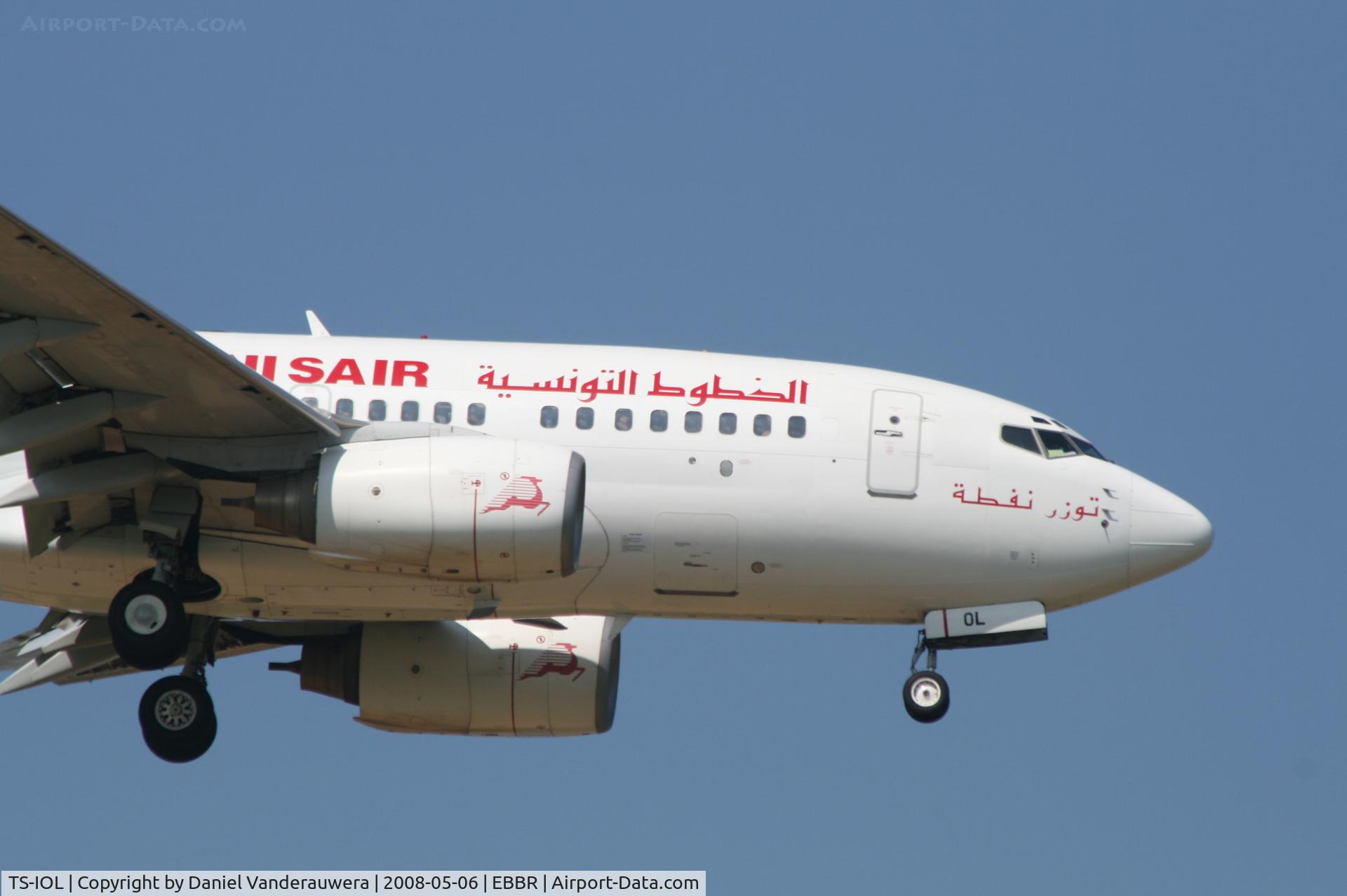 TS-IOL, 1999 Boeing 737-6H3 C/N 29497, arrival of flight TU782 to rwy 02