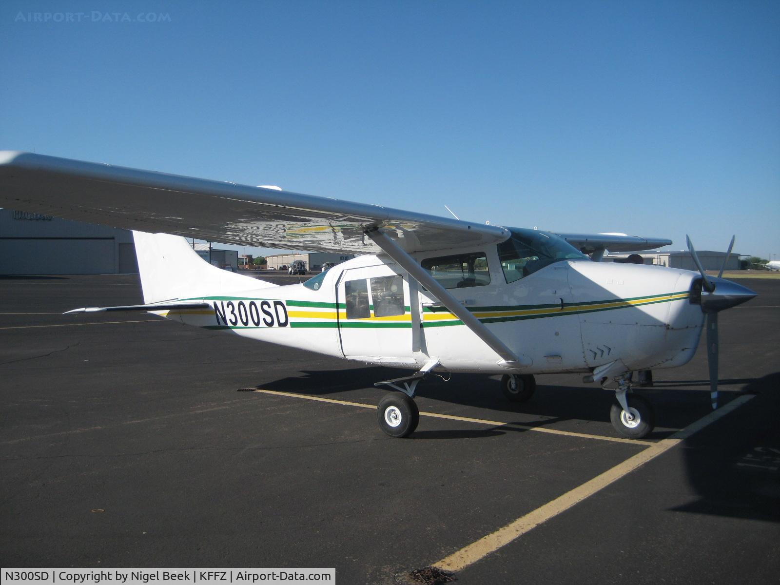 N300SD, 1967 Cessna U206B Super Skywagon C/N U2060819, Skydive 300 @ KFFZ for annual before trip to KFXE, - 2 month storage in Eloy, AZ after repaint