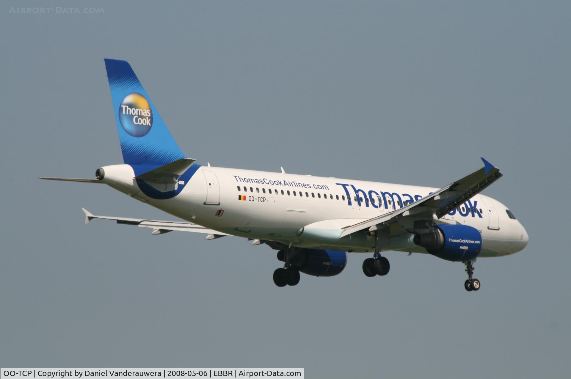 OO-TCP, 1996 Airbus A320-214 C/N 653, flight FQ2643 is descending to rwy 02