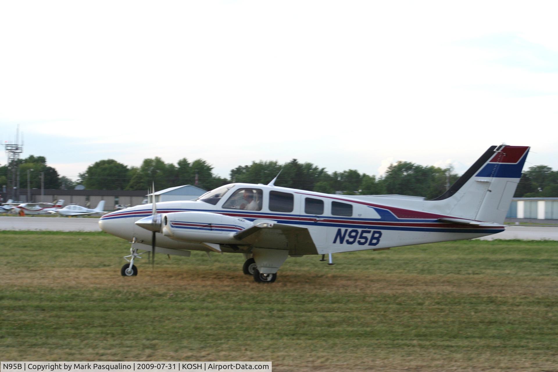 N95B, 1984 Beech 58P Baron C/N TJ-462, Beech 58P