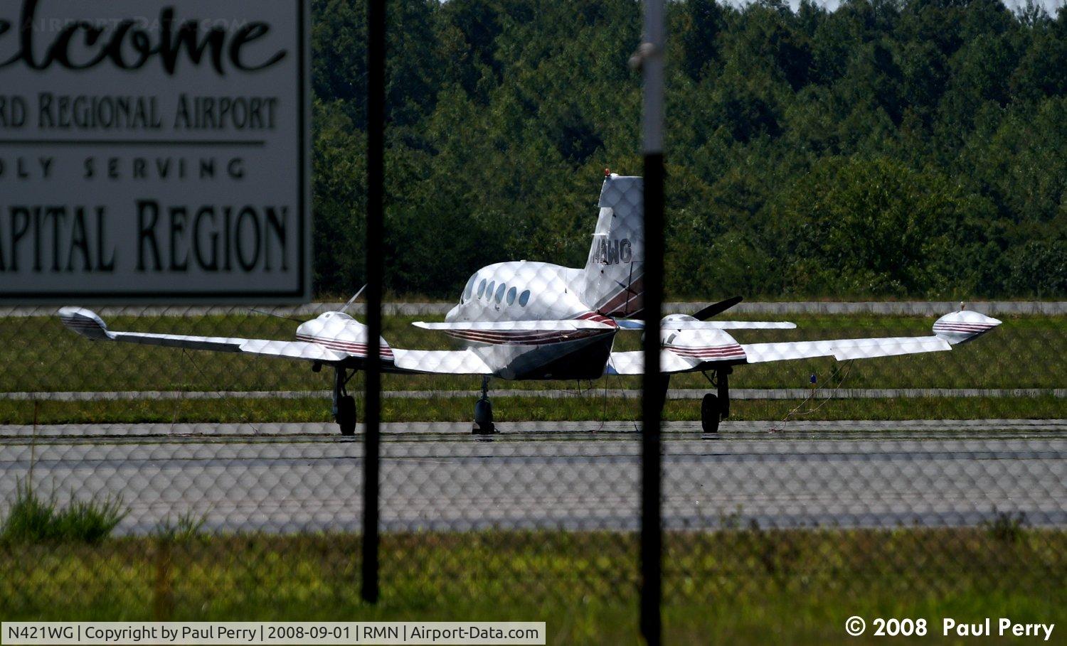 N421WG, 1974 Cessna 421B Golden Eagle C/N 421B0617, Sweet twin in the ramp