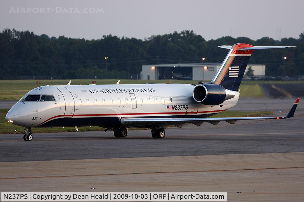 N237PS, 2004 Canadair CL-600-2B19 Regional Jet CRJ-200ER C/N 7906, US Airways Express (PSA Airlines) N237PS (FLT JIA406) taxiing to RWY 23 for departure to Philadelphia Int'l (KPHL).