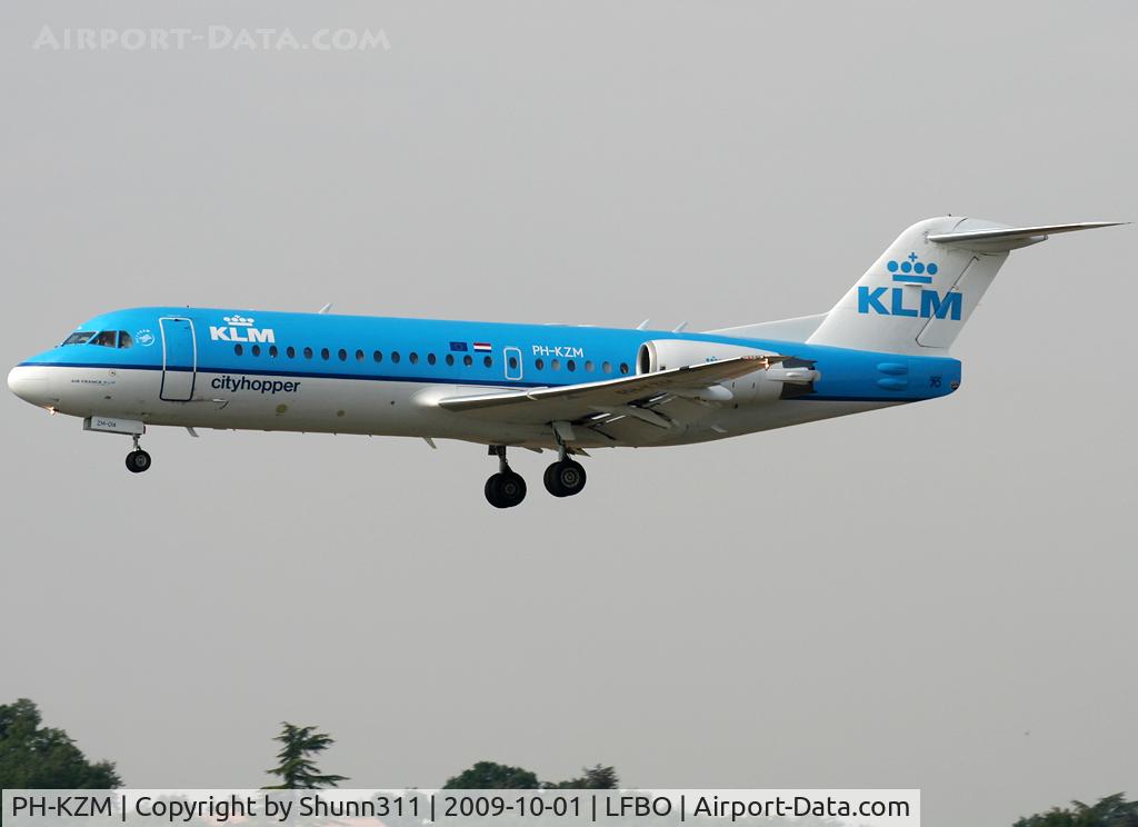 PH-KZM, 1995 Fokker 70 (F-28-0070) C/N 11561, Landing rwy 14R with new c/s