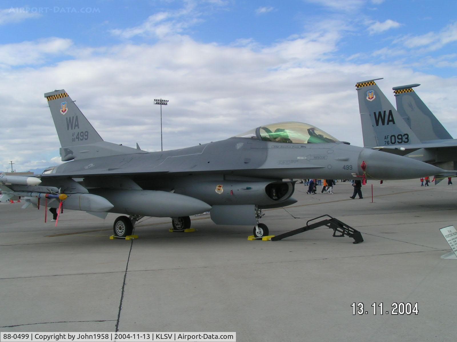 88-0499, General Dynamics F-16CG-42-CF Night Falcon C/N 1C-101, Based F16