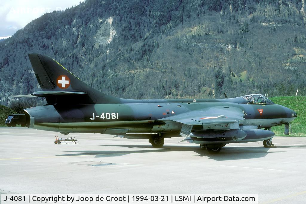 J-4081, Hawker Hunter F.58 C/N 41h-697448, The last WK at Interlaken showed lots of Hunters. What a sight and sound!