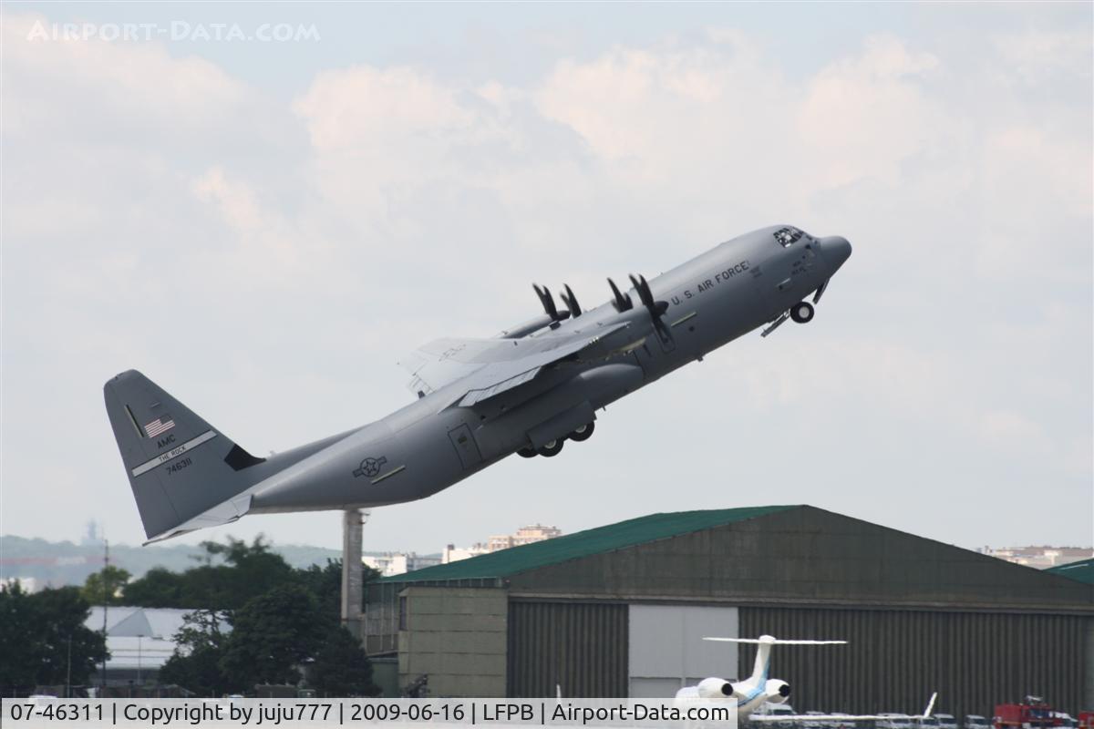 07-46311, 2009 Lockheed Martin C-130J-30 Super Hercules C/N 382-5608, on display at Le Bourget